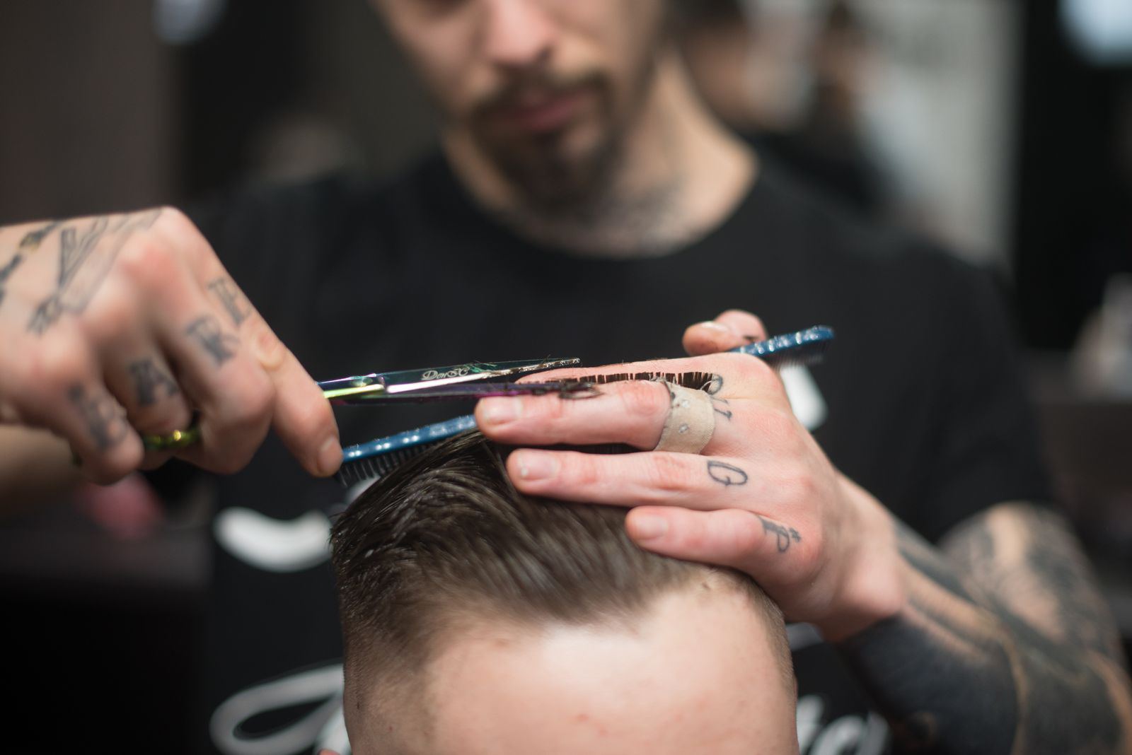 Close detail of clippers over a parting